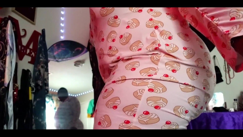 Marley Moore Videos: Wake N Bake with Me