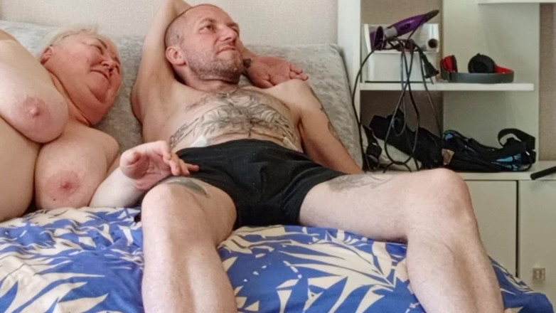 Zona901: Îmi hrănesc vecina cu spermă în pauza de prânz