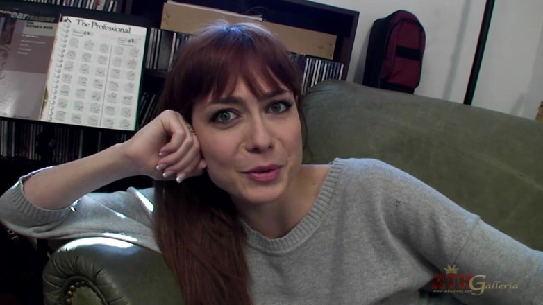 ATKIngdom Fans: Brunette bombshell zoe voss at the interview