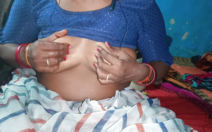 Riyadesi18: Sister-in-law Fingered Her Ass and Drained the Water