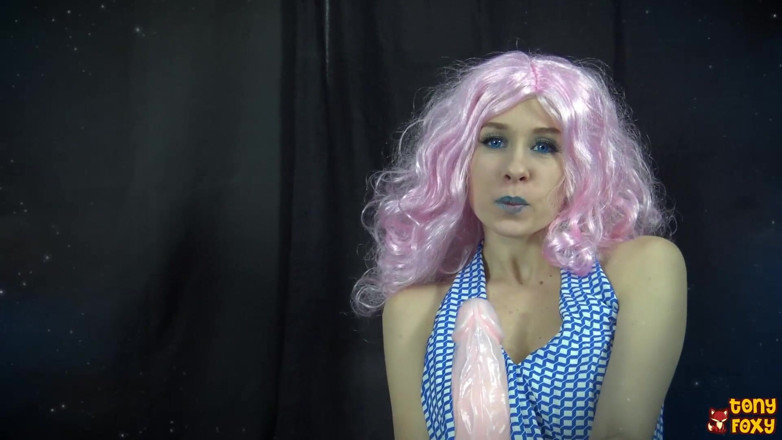 Tony Foxy: Blue eyes pink cock suck