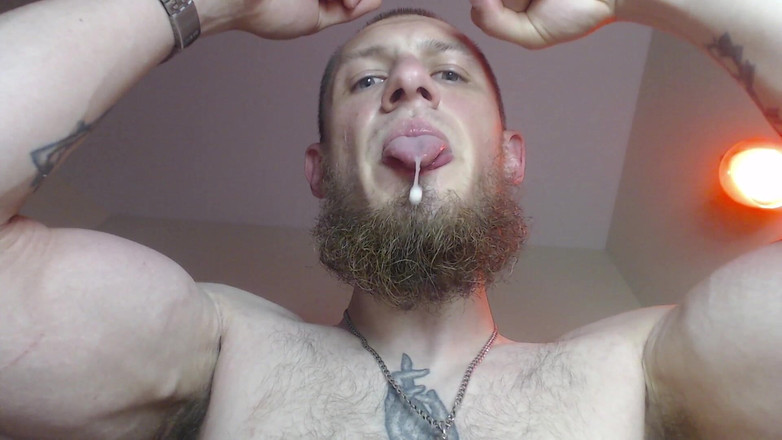 Hunky time: 肌肉发达的男性主宰，吐口水并有毛茸茸的腋窝