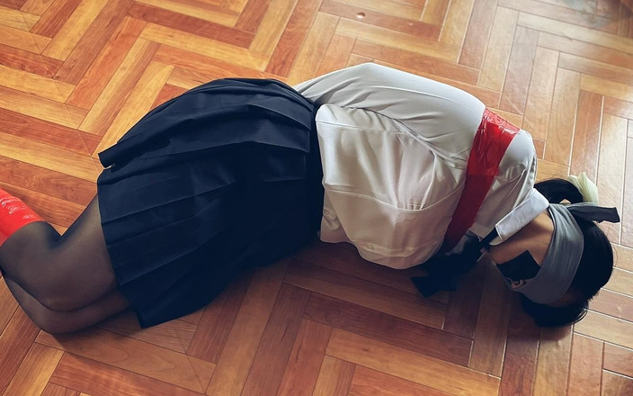 ushirosugatanomiki: Flucht aus der Bandfessel