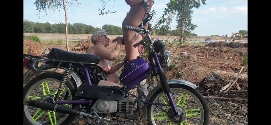 UserBitch1: Orální Sex a Sex V Lese
