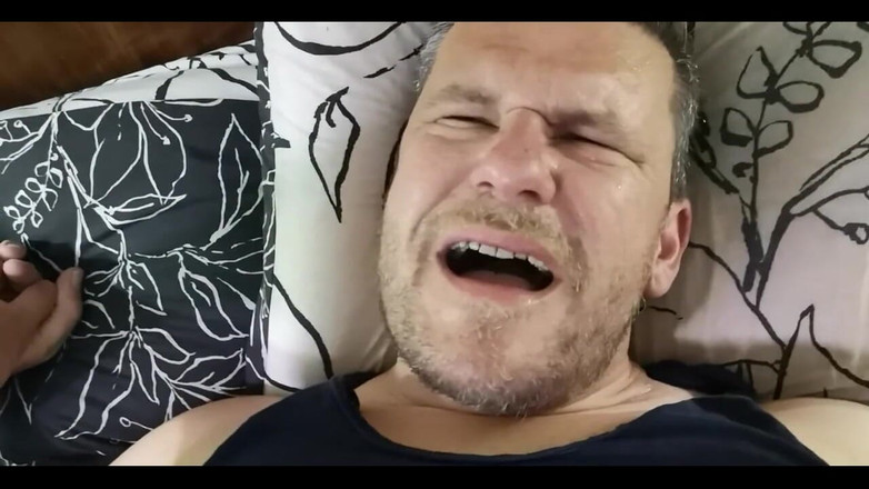 Hot chubby bottom: Avendo 27 cm dentro