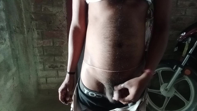 Tuloo_Ki_sali: Musterbatiyon, un Indien trémousse sa bite