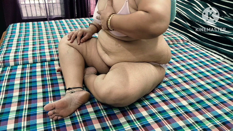 Salmaan001: Bhabhi kampung India berkongkek keras dalam audio hindi