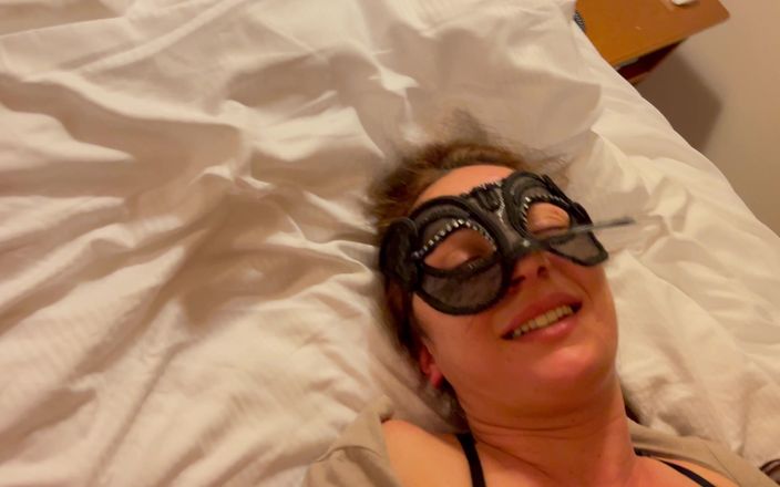 Train2Whore: Sora vitregă futută doar pentru scurt timp, Kittislut - Rapid Orgasm...