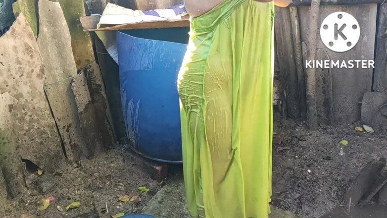Anita yadav: Indian house wife bathing hot and hot boobs
