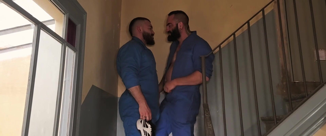 The Bearded Master: Stinky Workers. Sweaty Musky Cheese Man Stink Piss Fetish