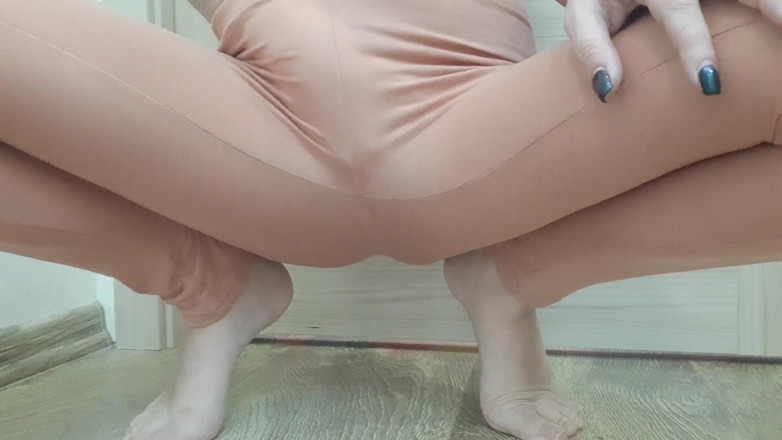 Putana dreams: Wet my pant. The best squirt