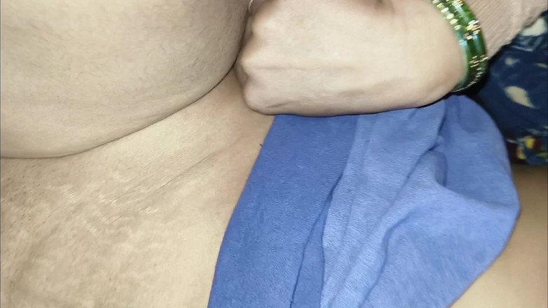 Village studio: One Night Stań z sąsiadem w jego domu i zerżnął...