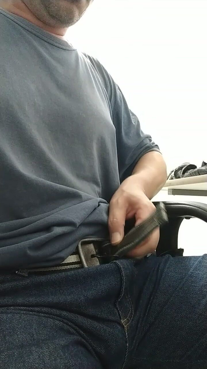 The silent one: Arrivée au travail