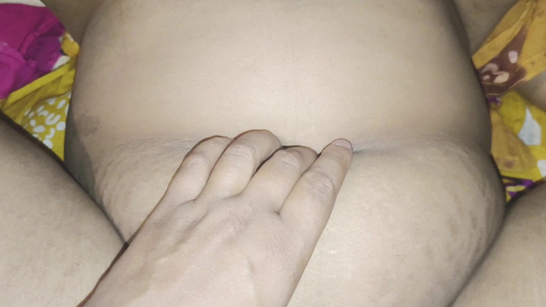 SweetRiyaXO: Desi Wife Action Video with Room Great the Bedroom