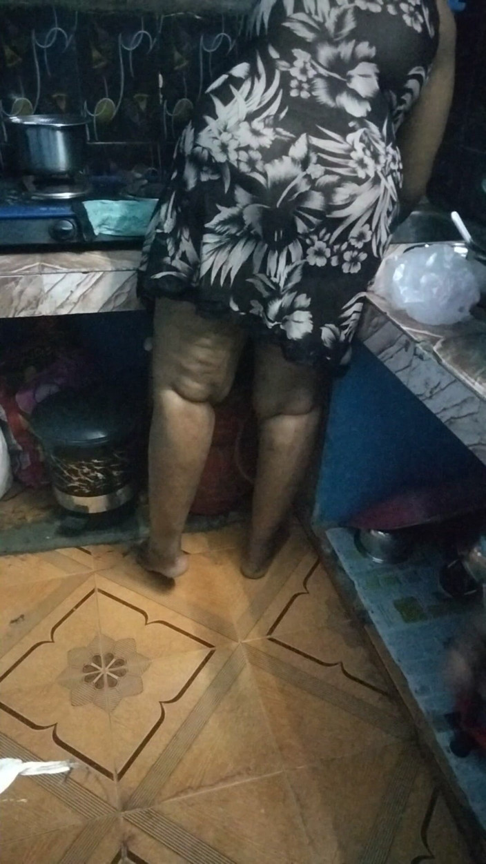 Priya aunty: Hot at Kitchen