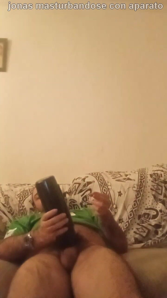 jonasxulo: Jonas Masturbandose Con Bribrador