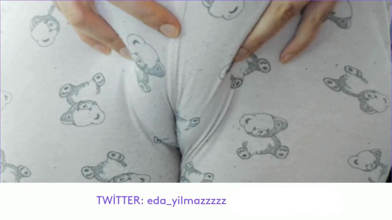 bigass_sexy_bigboobs: Cameltoe- Swollen Pussy- Masturbate with Pajama- Rubbing Pussy with Pajama