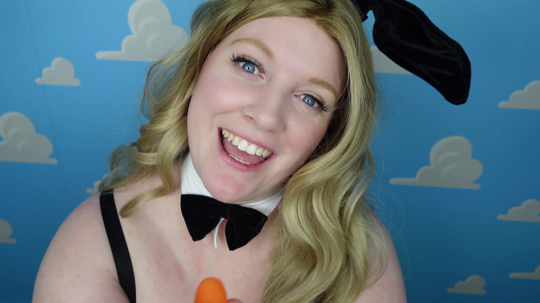 Julie_Bliss: Bimbo chovná děvka zajíček