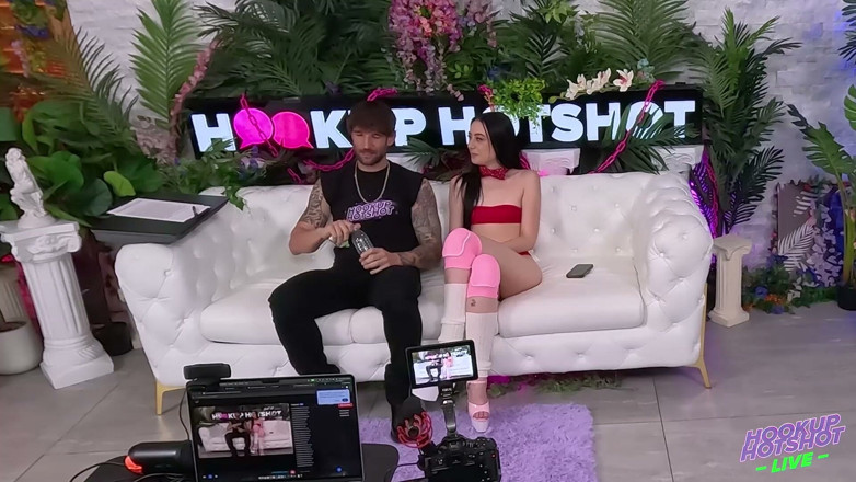 HookUp HotShot-BTS: BTS - ドリー・ペイジとアレックス・レジェンド