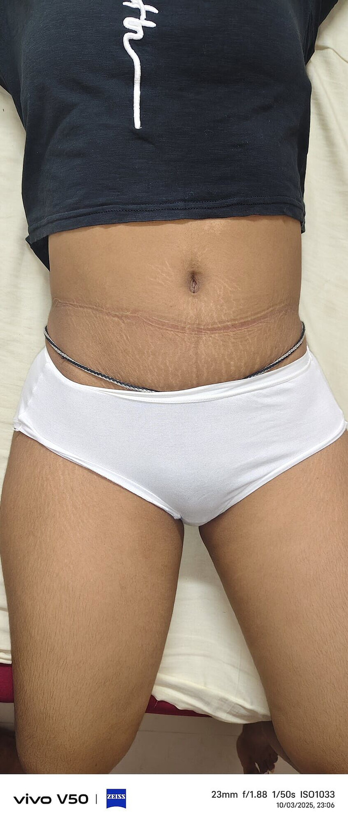 Cute queen: Dotýkání se s nevlastní sestrou