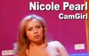 Edge Interactive Publishing: Nicole pearl si spoglia e si masturba