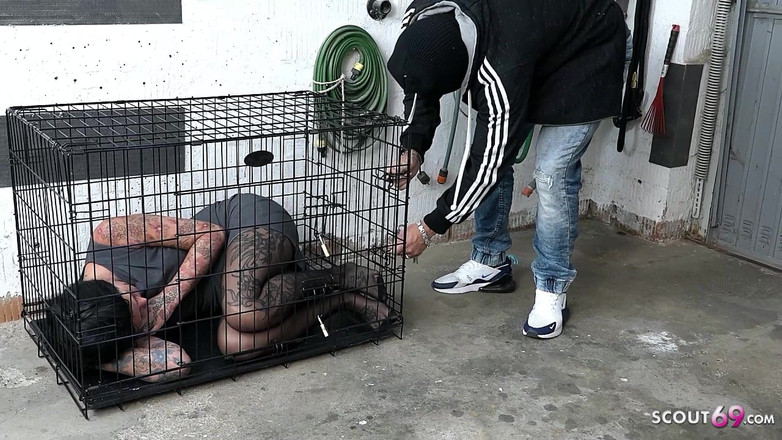 Full porn collection: Milf katrin uvězněná a přivedena k multi orgasmu s masturbačním...