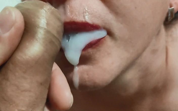 Winonna8: Blowjob with Cum in Mouth From a Mature MILF