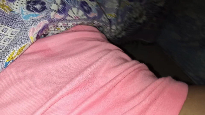 Netu: Pembantu rumah desi saya tersangkut dan dikongkek