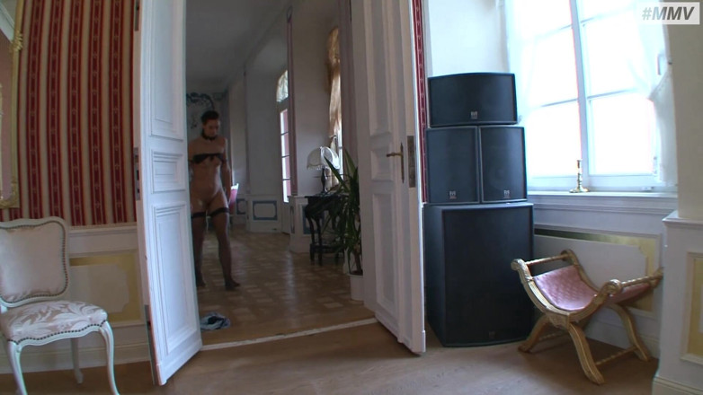 German BDSM MMV: Німецький сквірт-раб - глибокий заглот