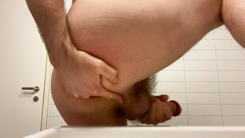 Beardedcummer: 흑인 대물 자지에게 따먹히는 털이 무성한 소녀