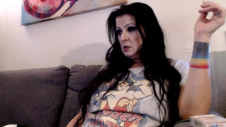 Abby Anna: Poranny dym i kawa