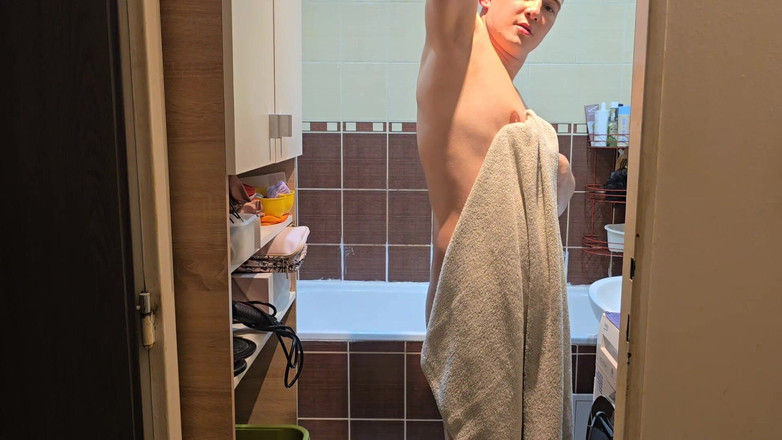 Fap_man93: Pełna transformacja - strzyżenie, golenie całego ciała i prysznic