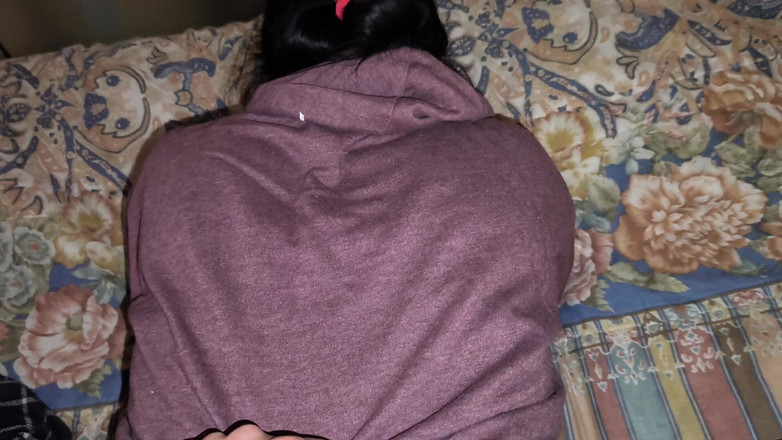 Moo DBOXXX: Я занимаюсь сексом с моей мачехой