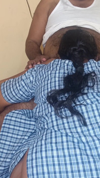 Gadis sekolah India Selatan