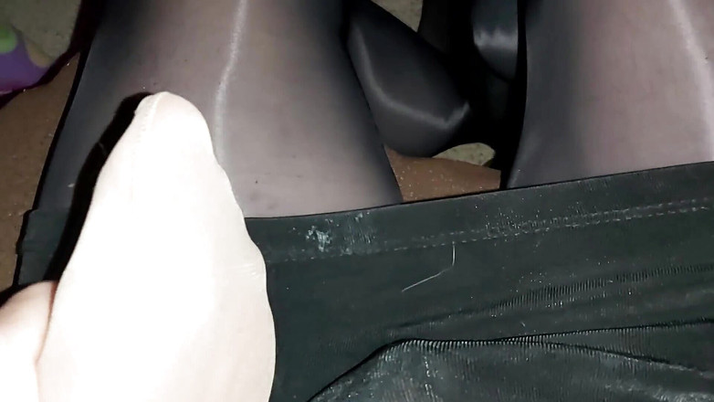 Juicy Joseph: अधोवस्त्र प्रेमी - देखने का बिंदु पैरों से चुदाई और लंड चुसाई फोरप्ले