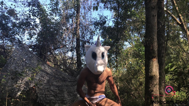 Arthur Eden aka Webcam God: Credere in unicorni (4 k)