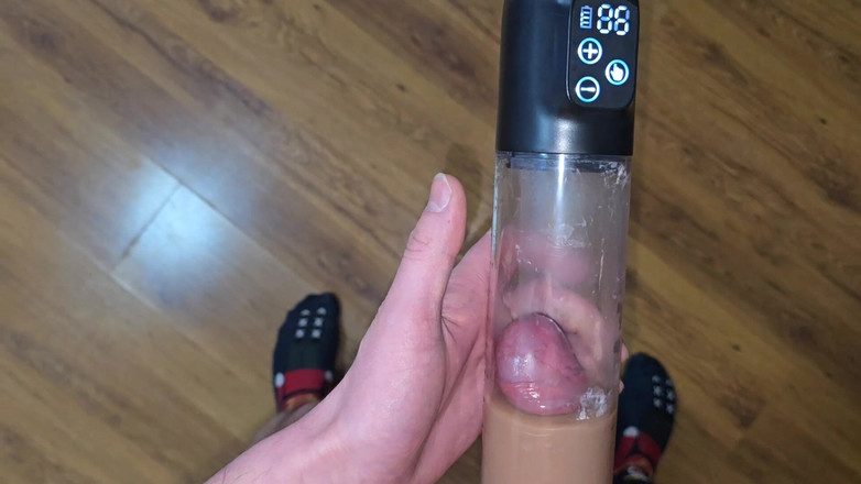 Fap_man93: Po orgasmu - pumpování mého ptáka ve vakuové pumpě naplněné mrdkou