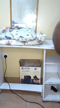 Who Sticking There Tongue in Stepmommy’s Asshole and Eating This Pussy From the Back????? Anyone?