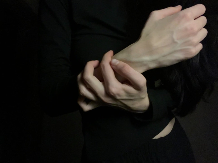Princess Aisha: Crazy Swollen Veins