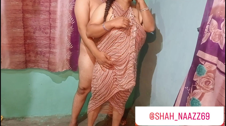 Gulaab: Lei mi dà la figa nell'amore Facciamo un migliore ricordo