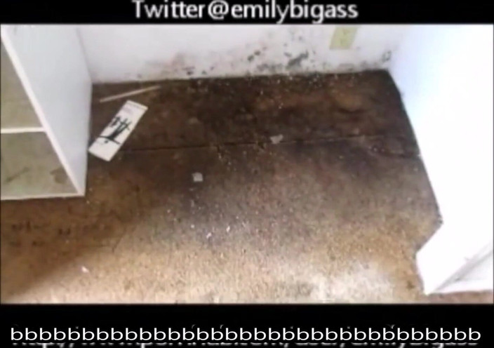 Fat Goddes: Работая обнаженной на работе, застукал мой мужчина-босс голышом