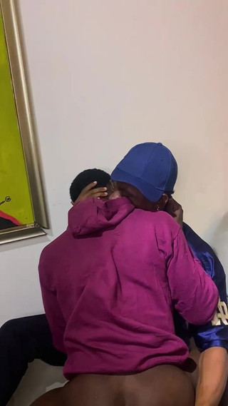 Stilesbhalifa1: Jongensspelletjes nachten 1