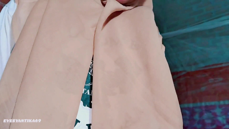 Karinsyantika: Indonesian Bokep Sex. Lick Hijab Girl's Butt Hole