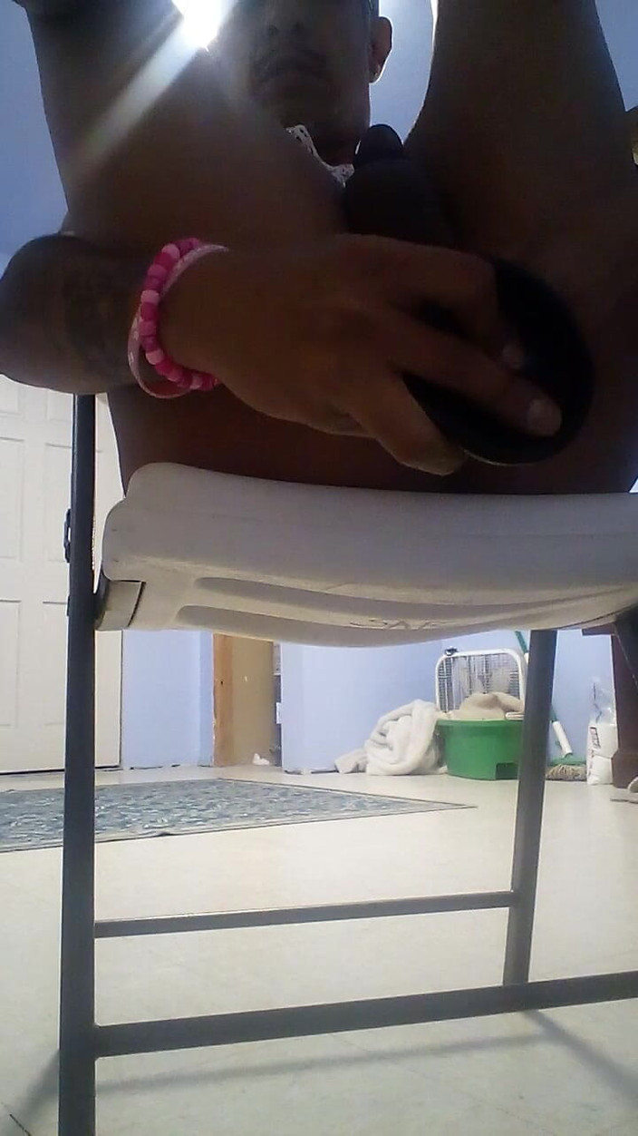 Mandy cream: Sexy Tm v podpatcích má drobného ptáka a těsný zadek