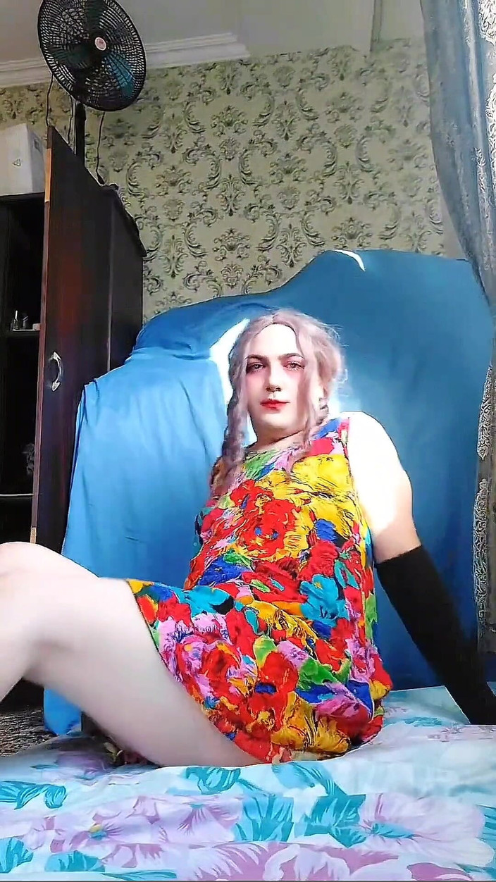 Kitty_Cross: Fabuloso flair: ¡el espectáculo ultimate de vestido crossdresser del culo! Crossdresser...