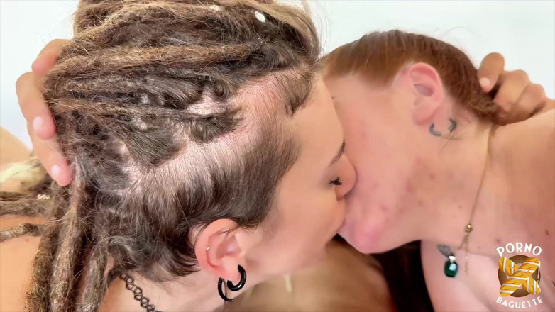 Porno Baguette: Eva a Lyia, Dvě nezbedné dívky, Tak tvrdě šukání!