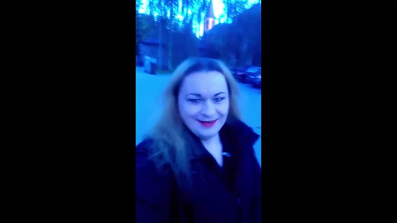 Dorisstar: Doris afuera caminando parte 1