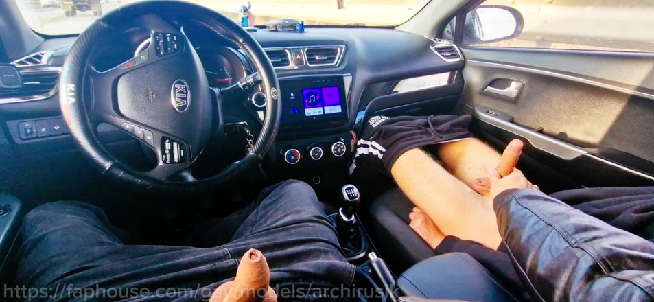 ArchiRusik: Chlap na dálnici nasedl do mého auta, vyhoněli jsme se...