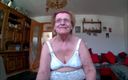 Heisseoma: Granny in Underwear and Stockings