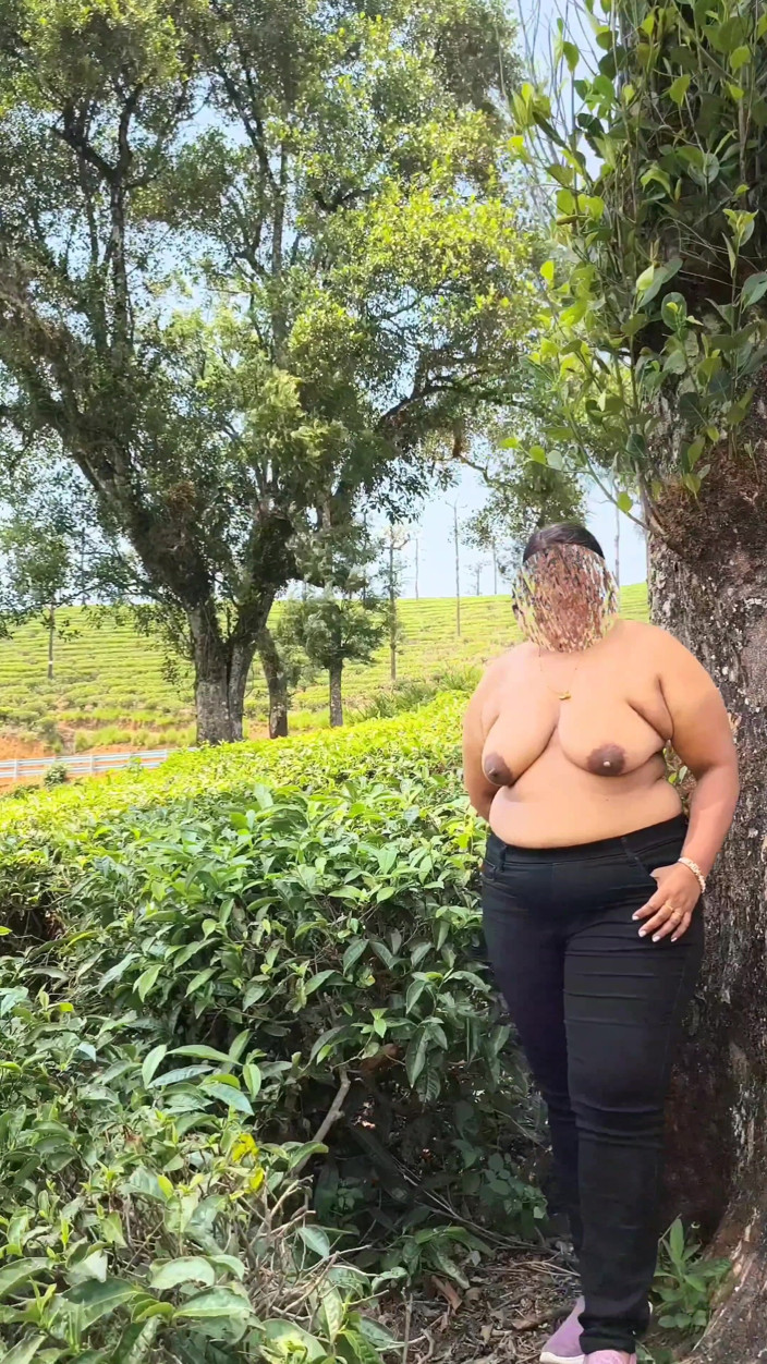 Anne Ipe: Desi Wife Enjoying Nude Show at Balcony on Her Vacation